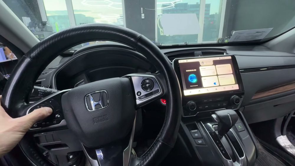 Итог установки: экран TEYES CC4 Pro в панели Honda CR-V